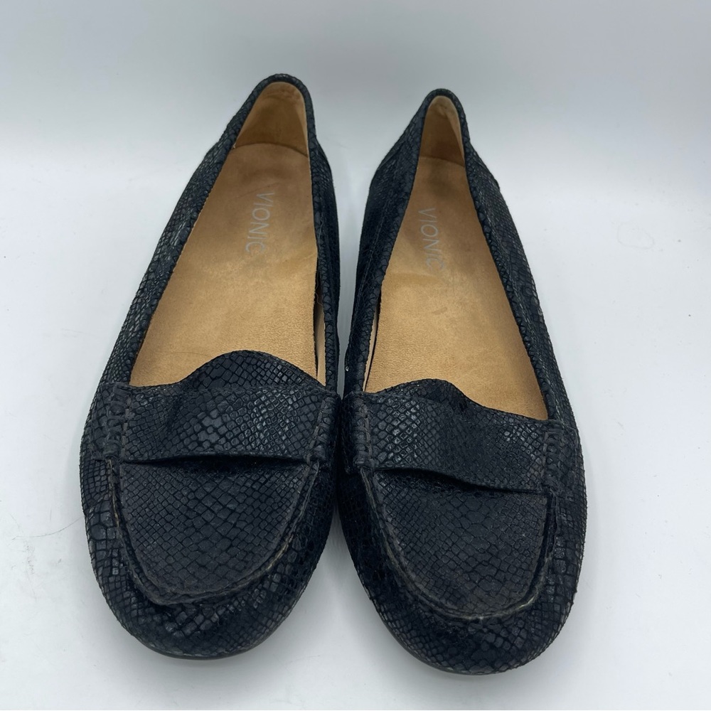 Vionic Womens Size 8 Larrun Black Snake Print Loafers Flat Shoes Slip On